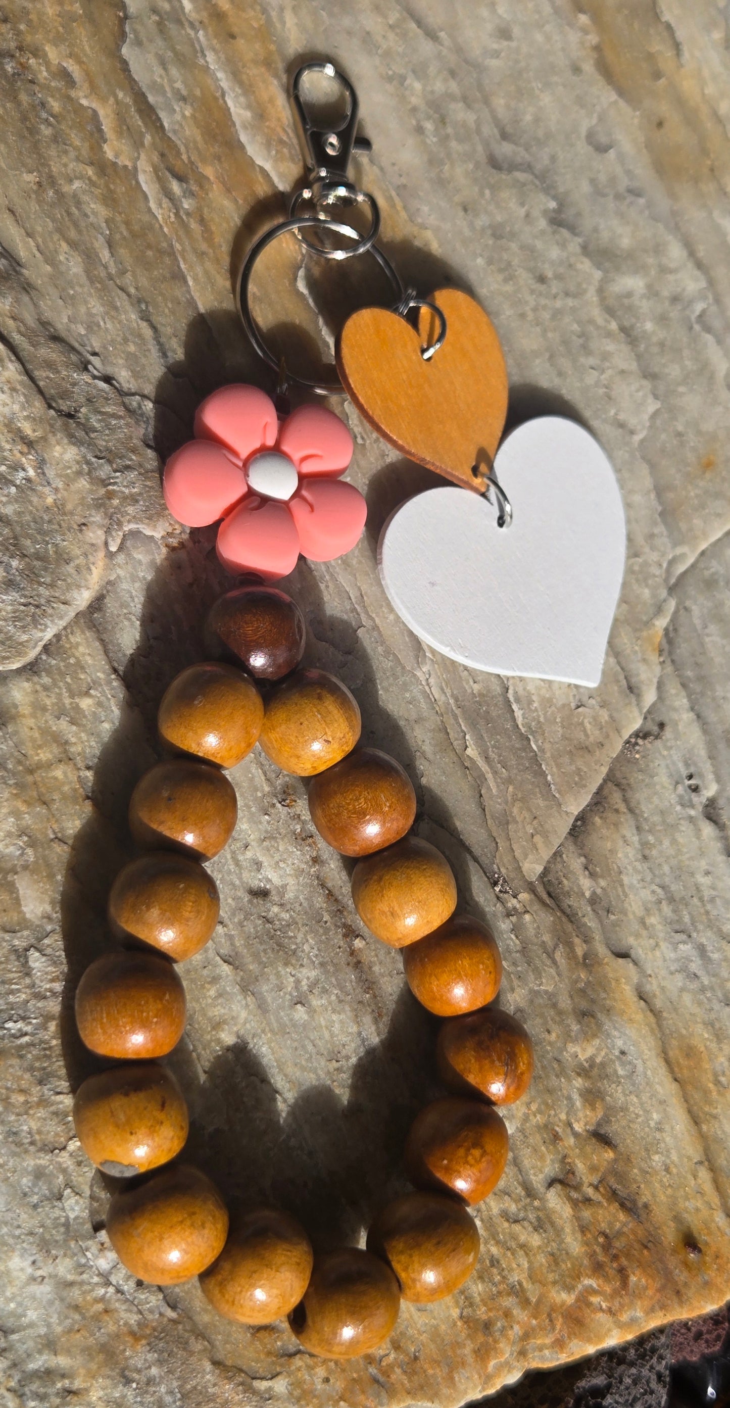 Flower Keychain with Wooden Hearts