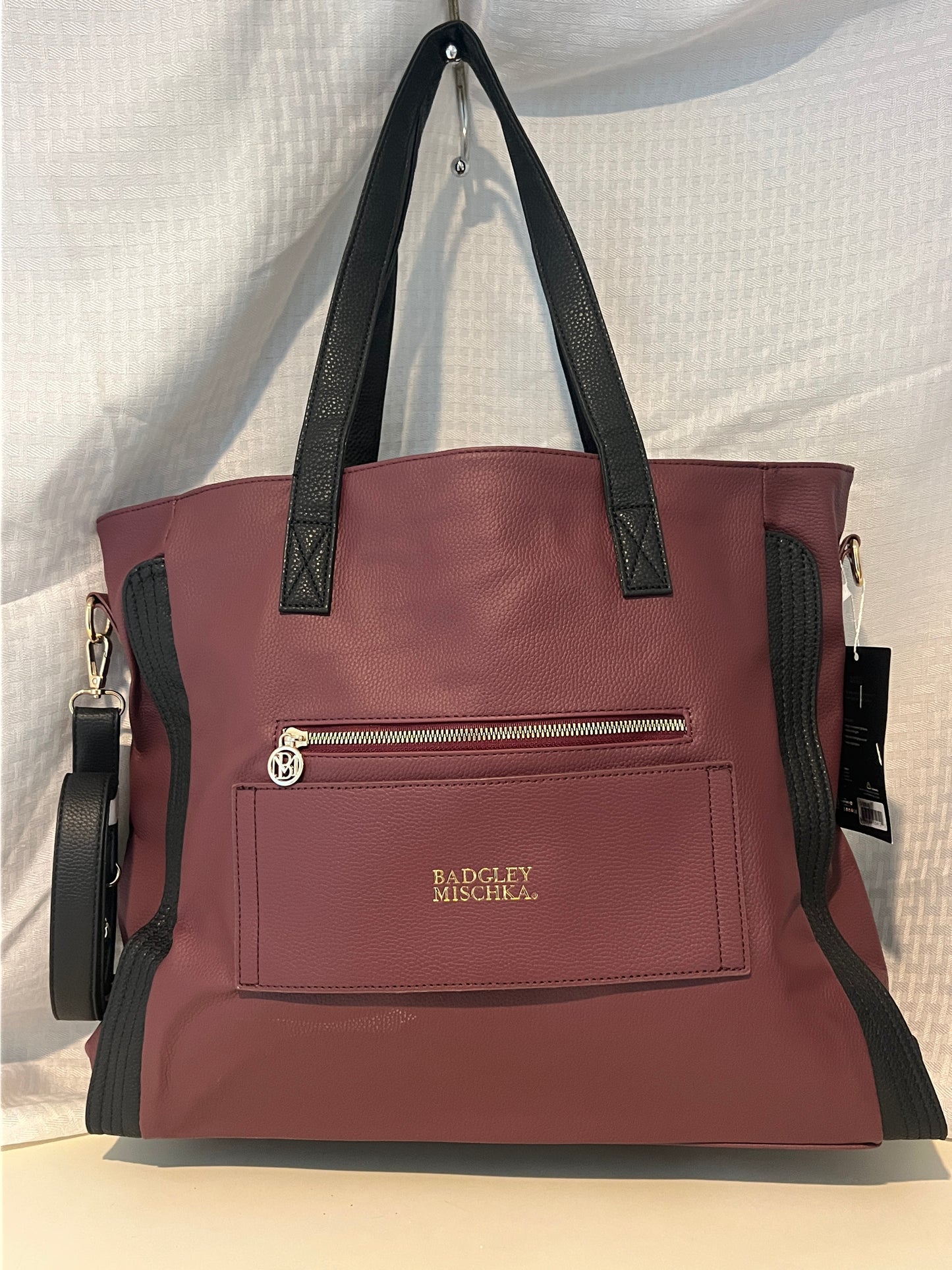 Badgley Mischka Vegan Leather Weekender Travel Bag – Wine (New with Tags)