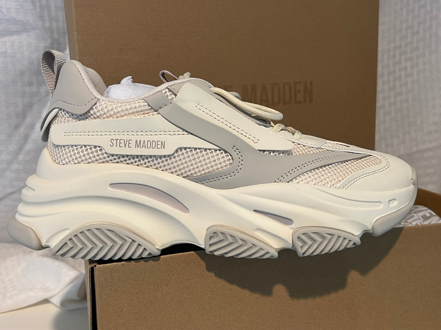 Steve Madden “Possession” Chunky Sneakers – Bone/Khaki (Brand New in Box) SIZE 9