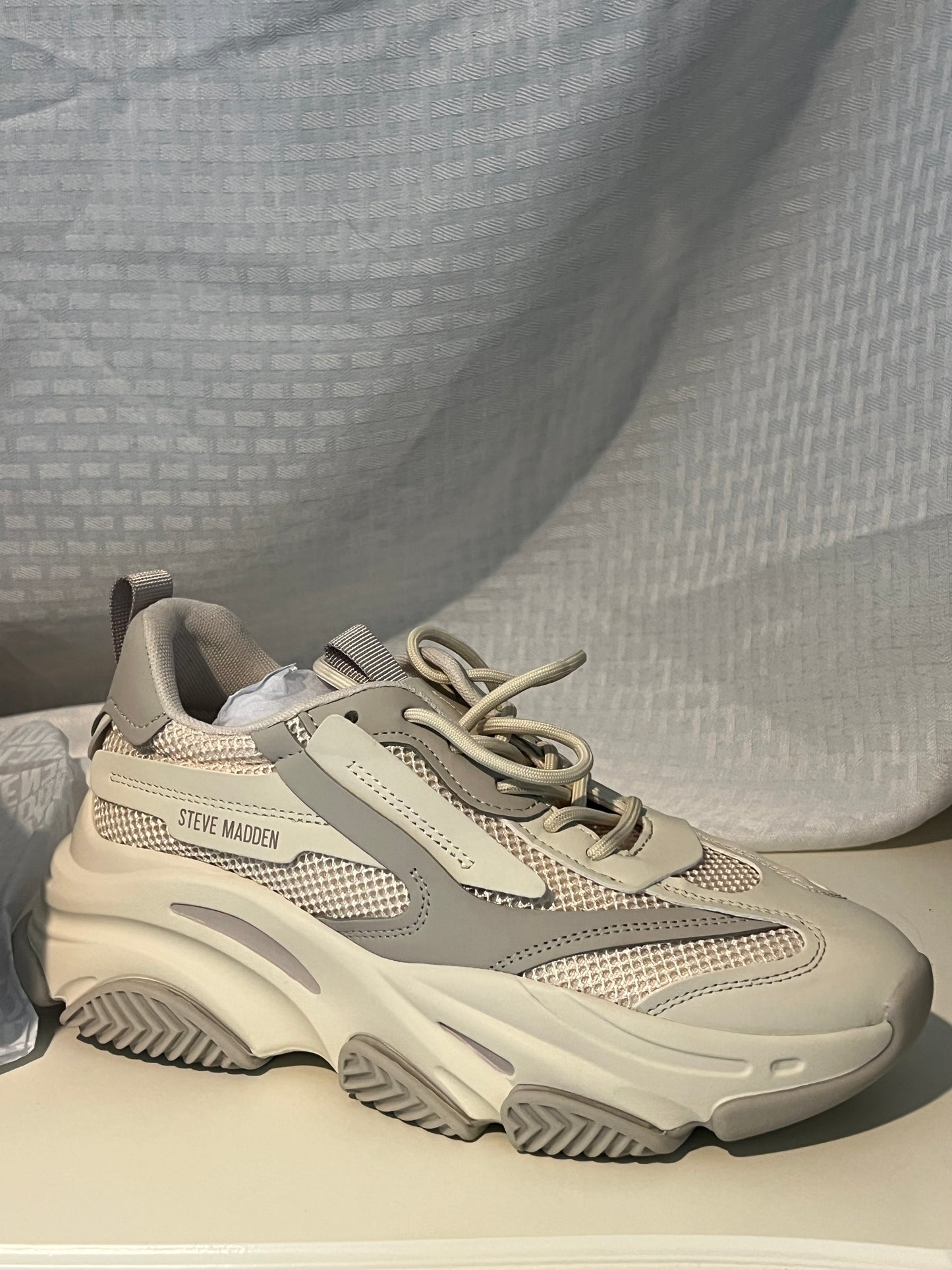 Steve Madden “Possession” Chunky Sneakers – Bone/Khaki (Brand New in Box) SIZE 9